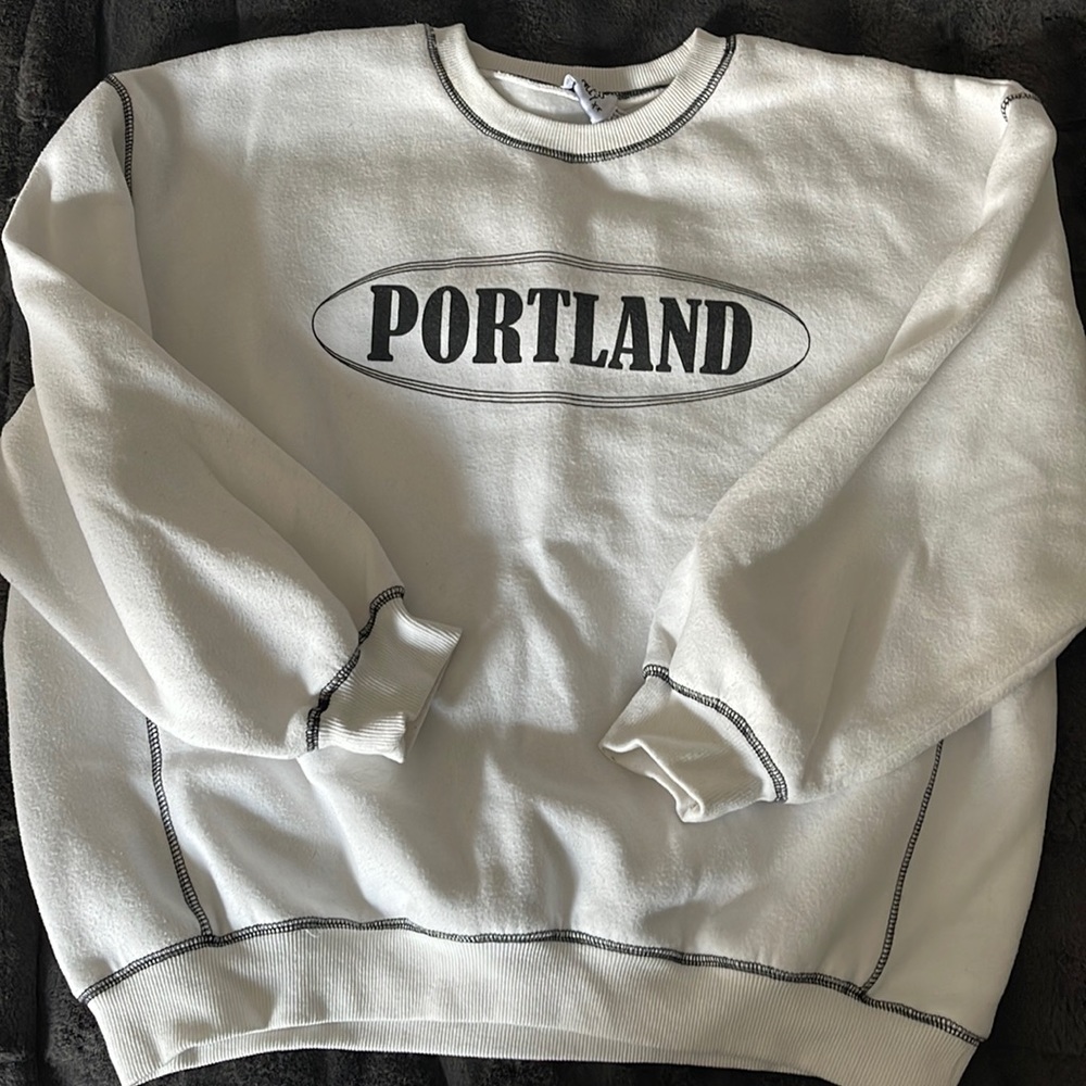 princess polly portland crewneck size 2